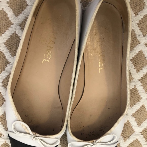 Chanel cap toe white ballet flat - Picture 5 of 9